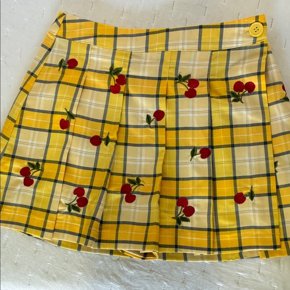 Forever 21 Yellow Plaid Mini Skort  with Cherry Design - Picture 1 of 4